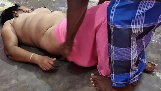 Mature Aunty was Cleaning the Floor of the House I Undressed Her and Made Her Completely Naked and Had Sex with Her