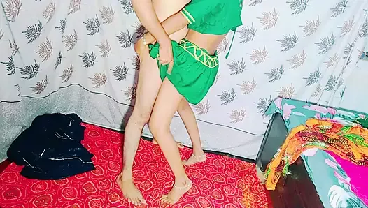 Newly Married !! Standing Fuck !! Ghagra Choli Gujarati Hot Indian suhagraat Wale din kise ne kamre me camera chupa Diya