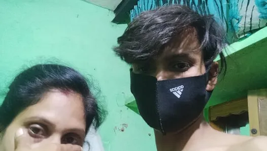 Very Good Sexy Indian Housewife and Husband Sex Enjoy